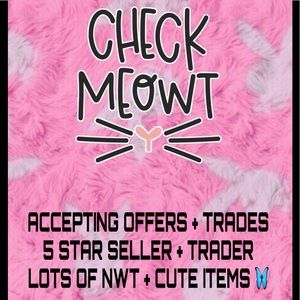 check out my cute closet 😈